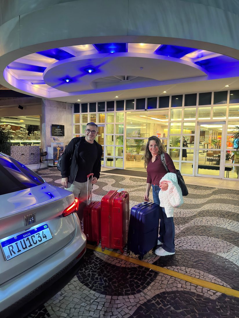 Clientes de Luazul llegando a su hospedaje